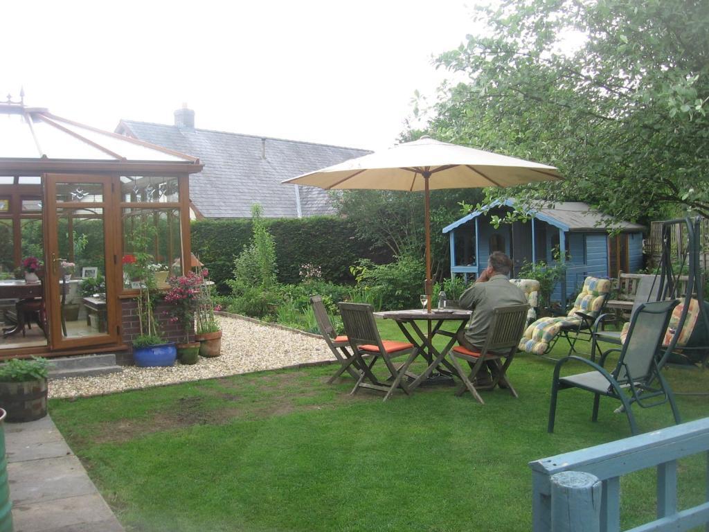 Ty Carreg Bed & Breakfast Llanwrtyd Wells Exterior photo